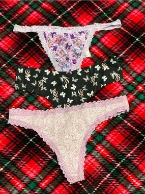 PINK Victoria's Secret Lavender & Black Thong Set
